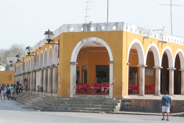 Jour 2 : Izamal et Hoctun