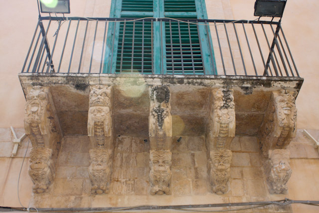 Noto - Les balcons du Palazzo Nicolaci di Villadorata