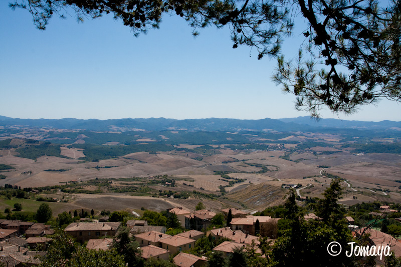 Volterra - vue sur les paysages toscans